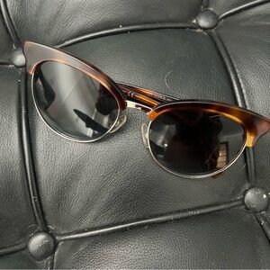 Stylish Fendi Sunglasses